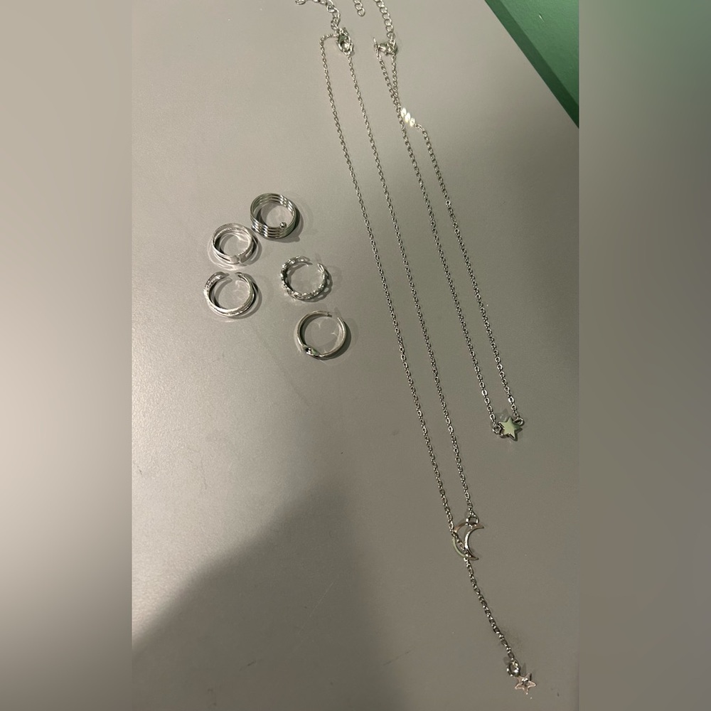 Silver Fashion Jewelry Set of 7 Pieces